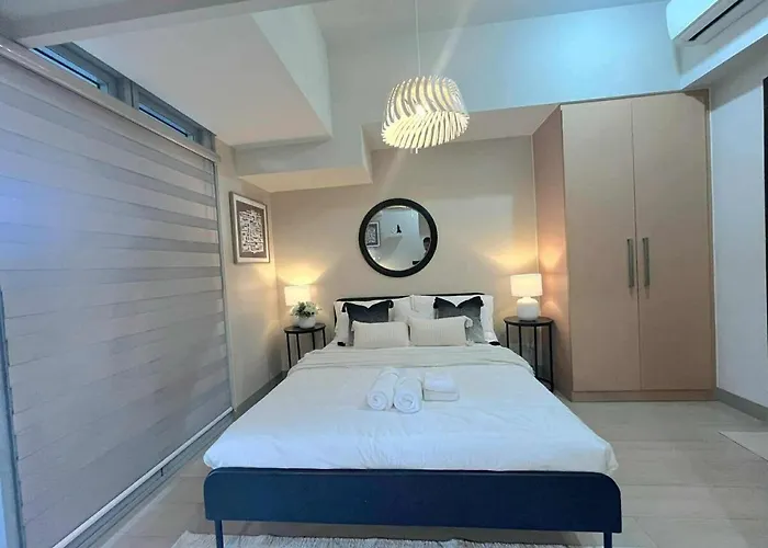 Elegant 1br Bgc 11p Uptown Parksuites T2 Apartment *