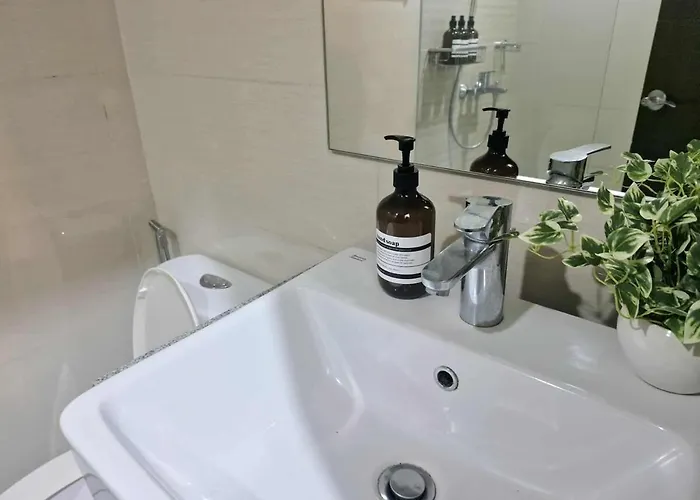 Elegant 1br Bgc 11p Uptown Parksuites T2 Apartment *